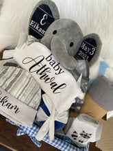 Load image into Gallery viewer, Baby Basket (Girls or Boys Options) - Mats and Signs For You