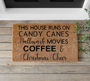 This House Runs On Doormat (Christmas/Holiday/Winter) - Mats and Signs For You
